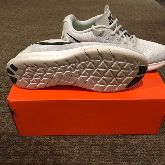 Nike Free RN 2017 - Picture 4 of 6